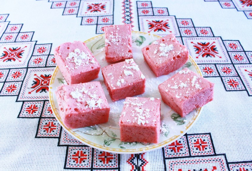 Турецкий клубничный Рахат-лукум