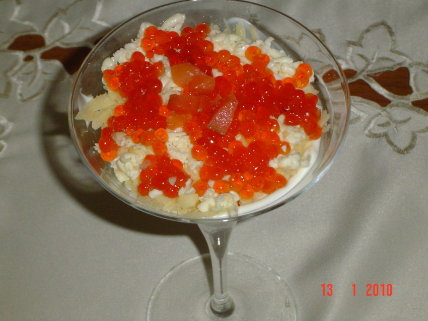 Салат с шампанским и икрой