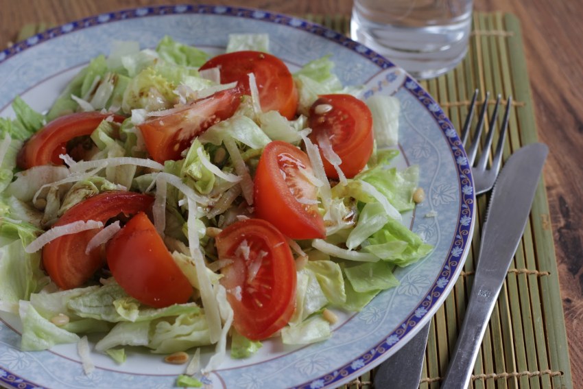 Цезарь с копченой курицей