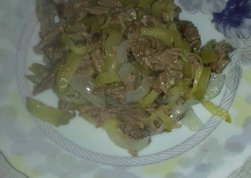 Картофельный салат с охотничьими колбасками