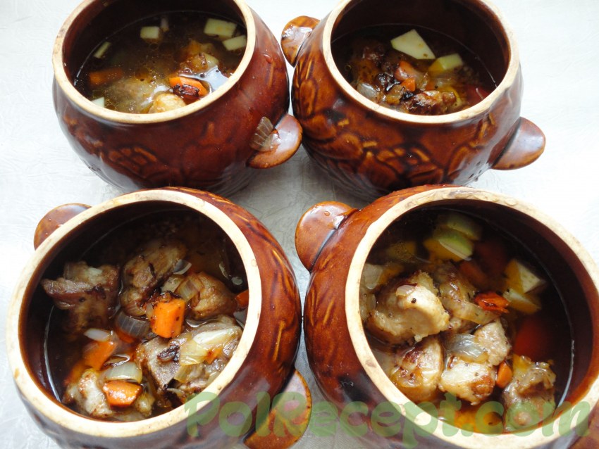 Картошечка с грибами в горшочках