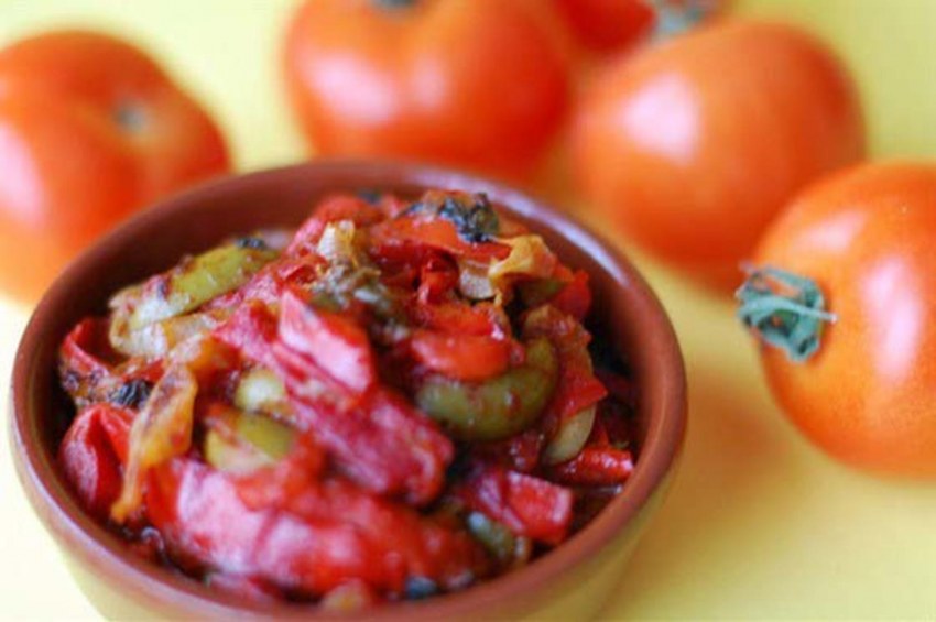 Салат с болгарским перцем и курицей
