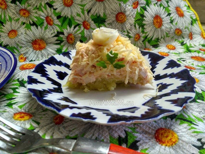 Салат с икрой мойвы