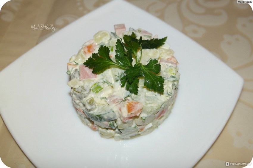 Салат со шпротами красной икрой