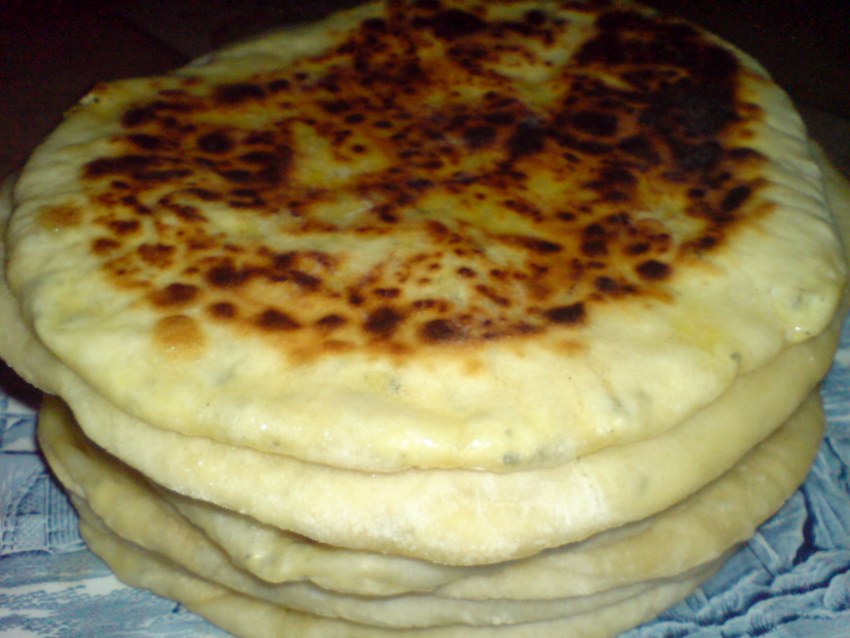 Лепешки сырные тортильи