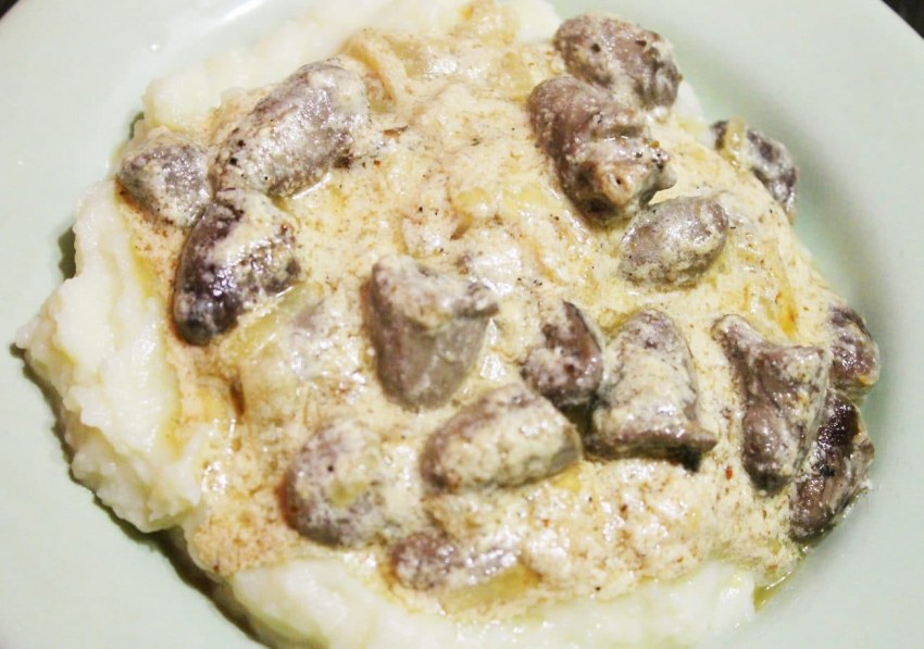 Свинина с горохом и луком Звениговский