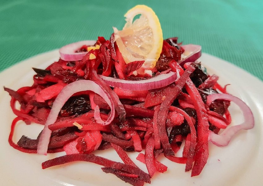 Свекла с черносливом