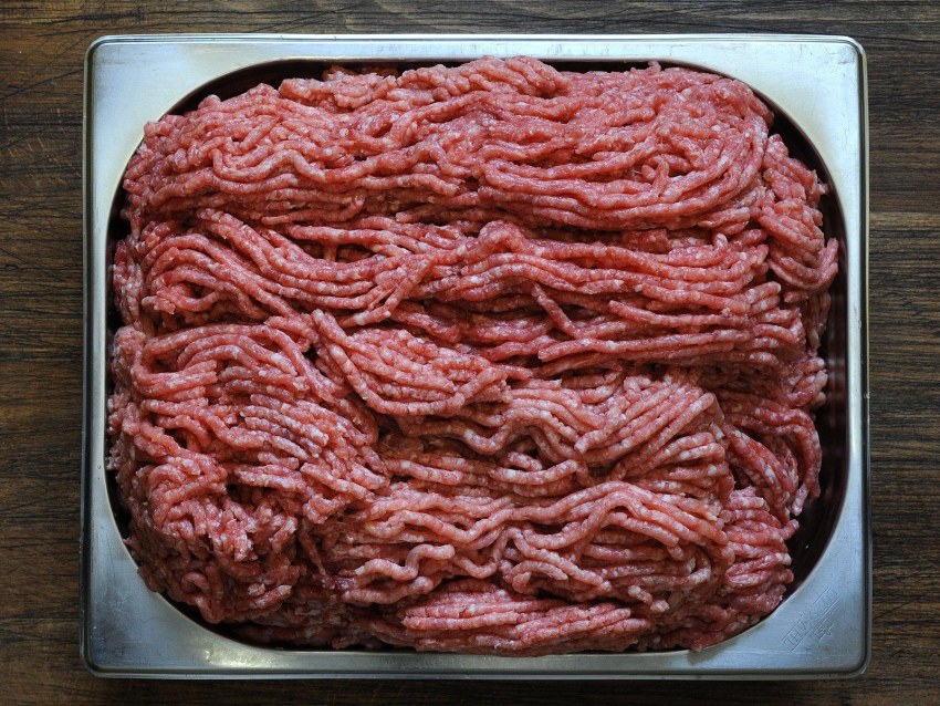 Свинина через мясорубку