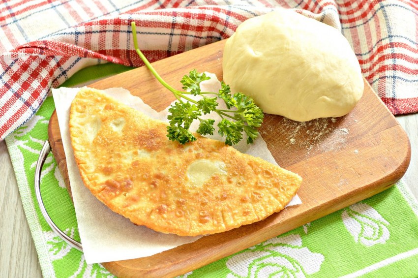 Домашні чебуреки