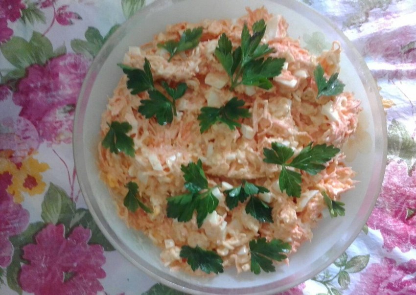 Салат из лапши быстрого приготовления
