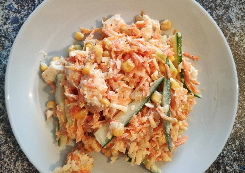 Салат с куриной грудкой и корейской морковью