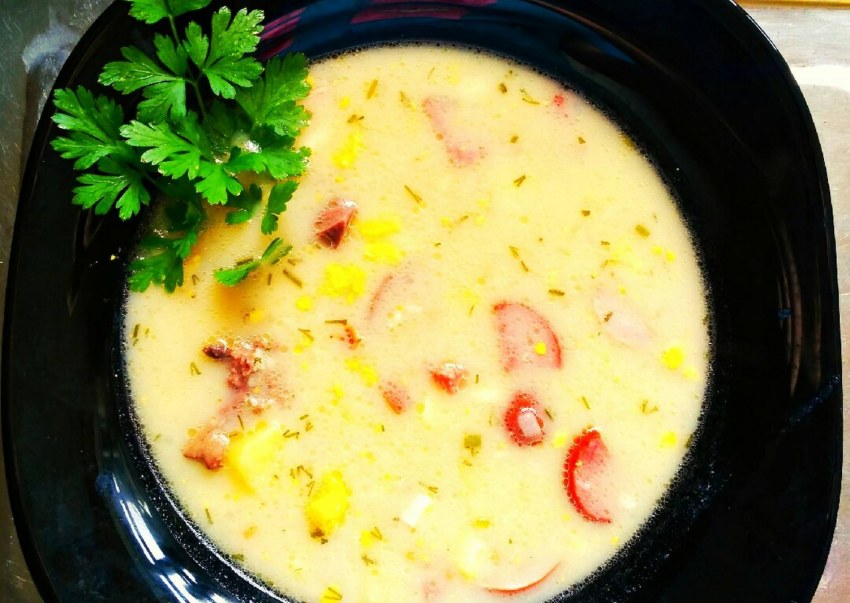 Сырный суп с охотничьими колбасками