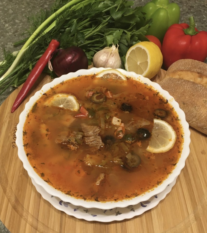 Солянка с колбасой