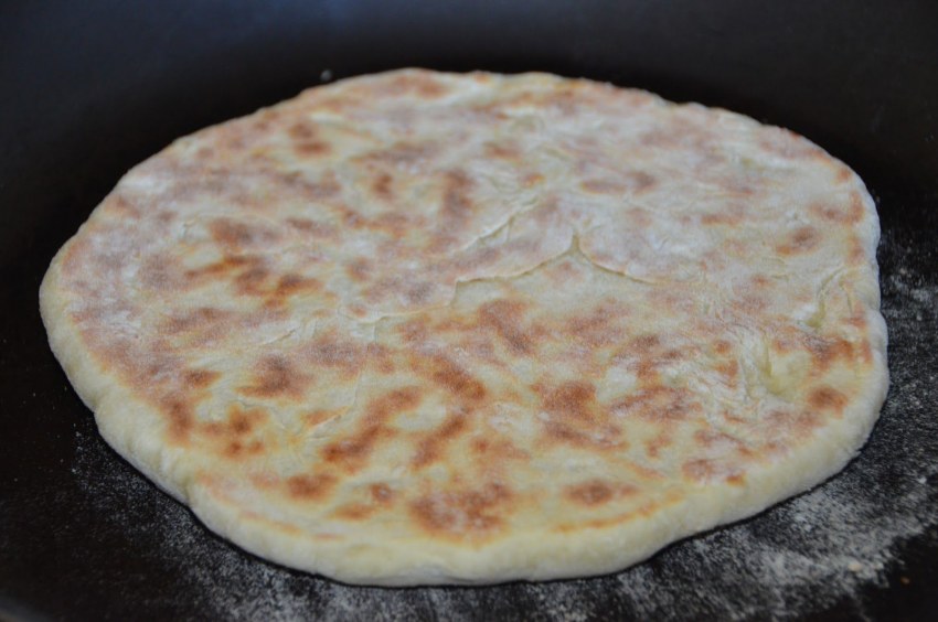 Грузинские лепешки хачапури