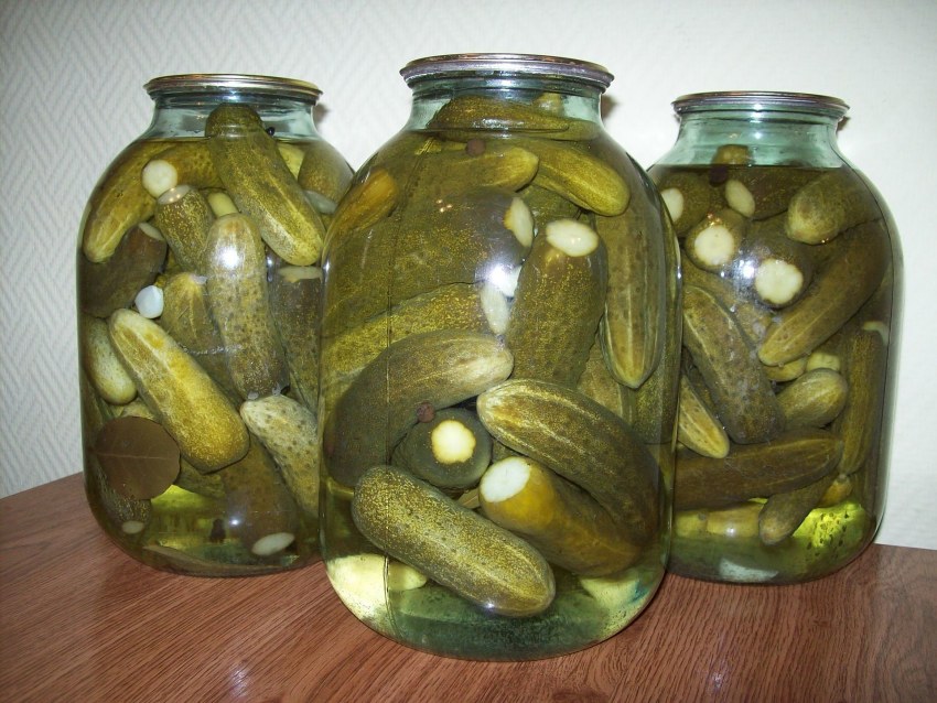 Огурцы маринованные