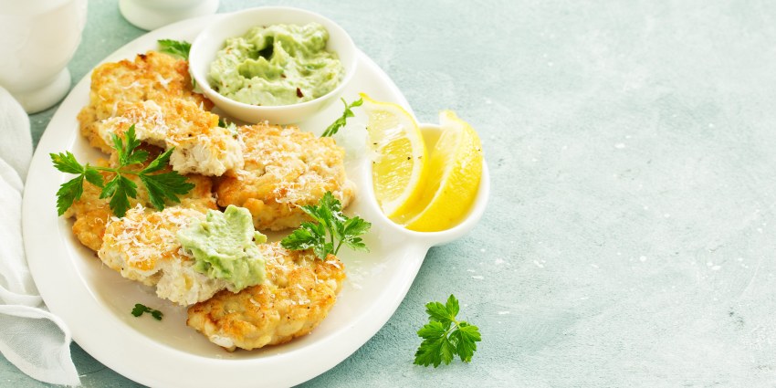 Котлеты из филе курицы майонезом и крахмалом