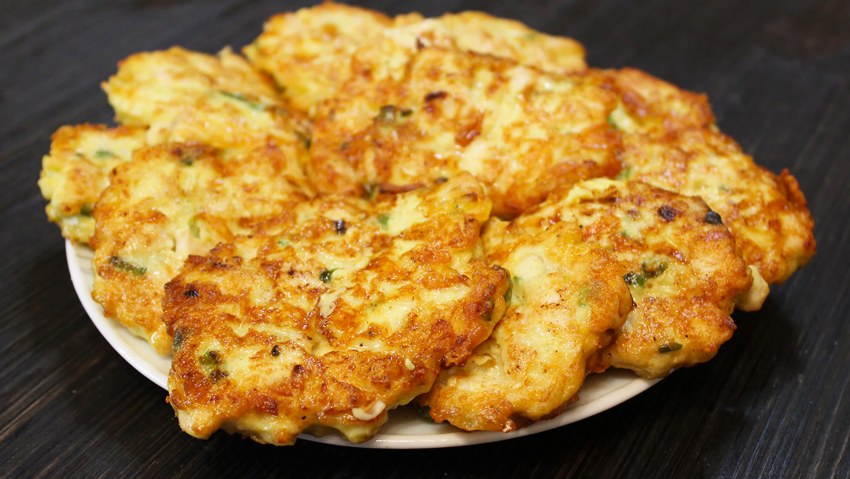 Куриное филе на сковороде с майонезом и сыром