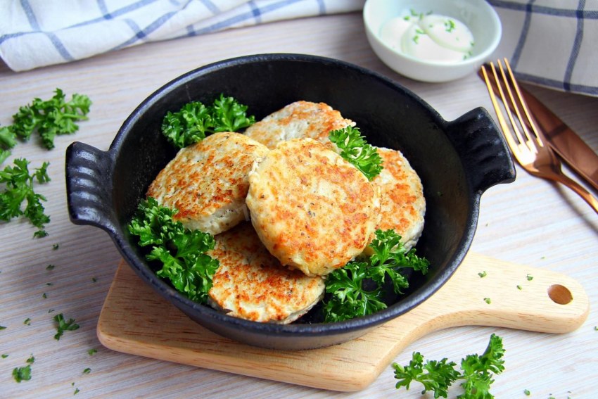 Куриные котлетки с сыром