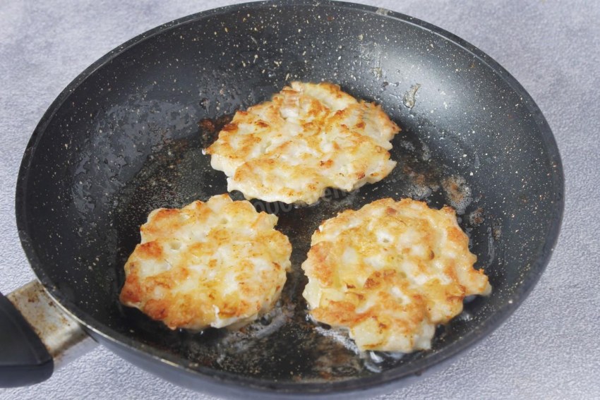 Котлеты из курицы с сыром