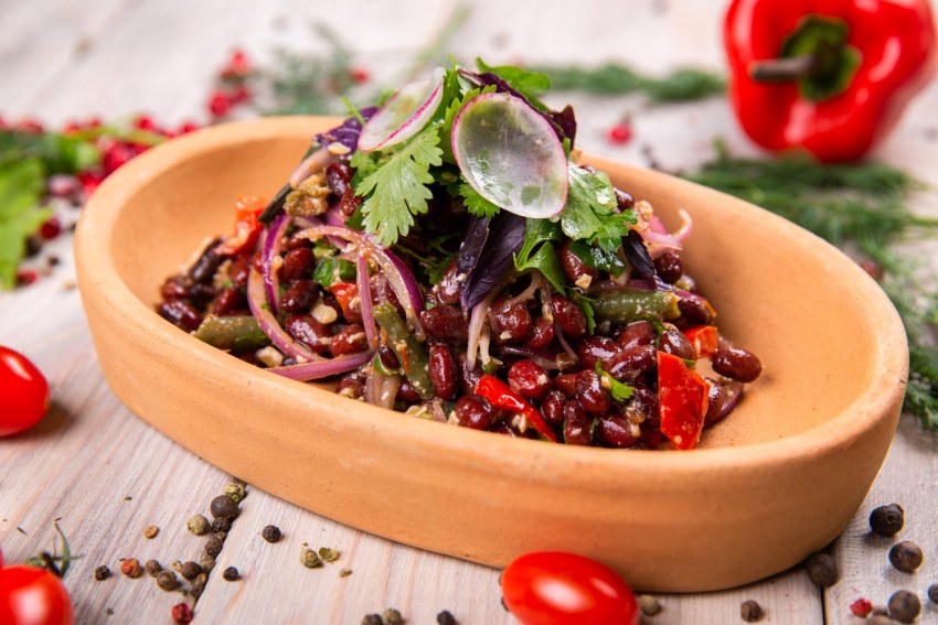 Лобио с кинзой