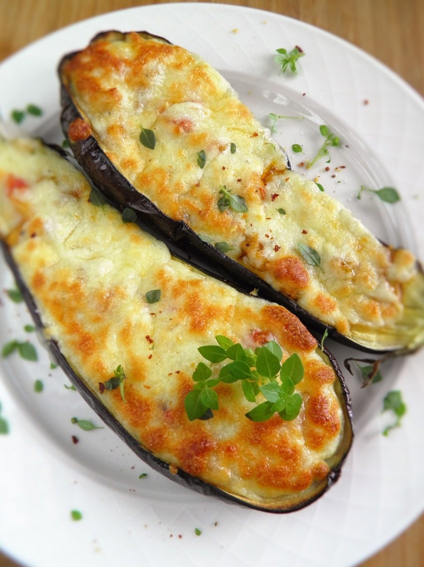 Баклажаны с грибами и сыром в духовке