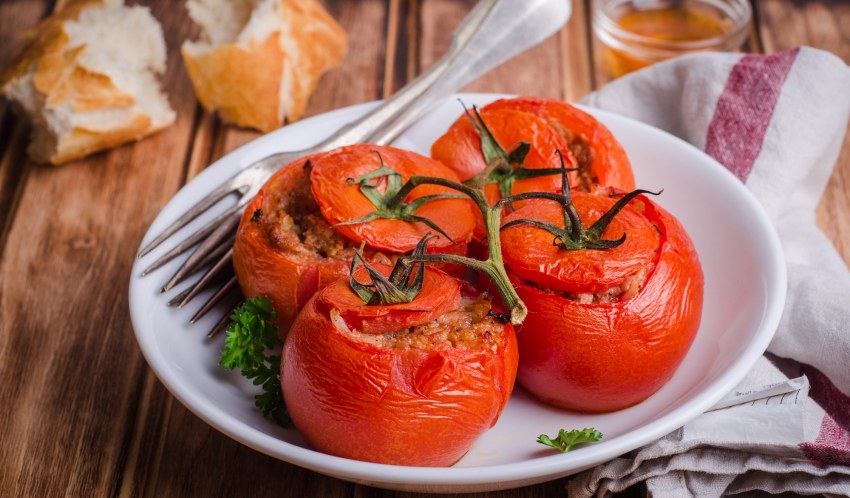Помидоры фаршированные курицей