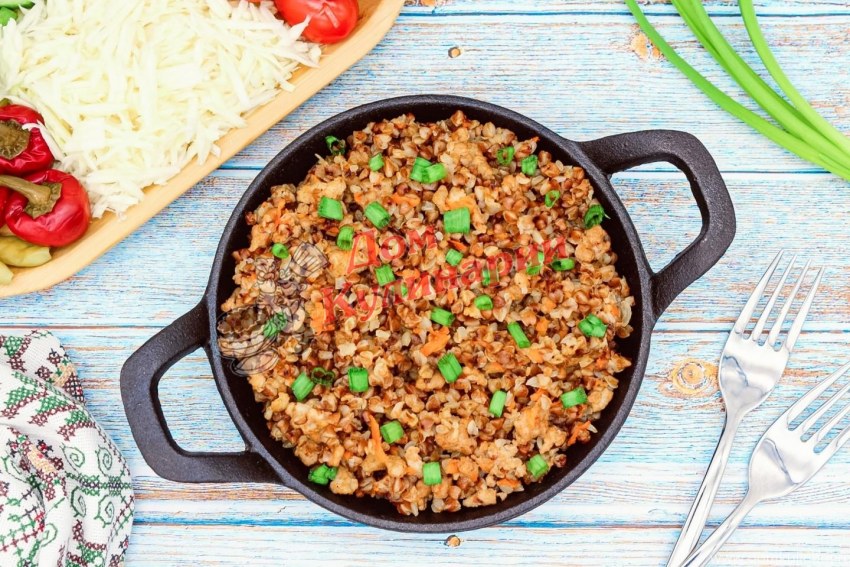 Гречка с грибами и луком и морковью