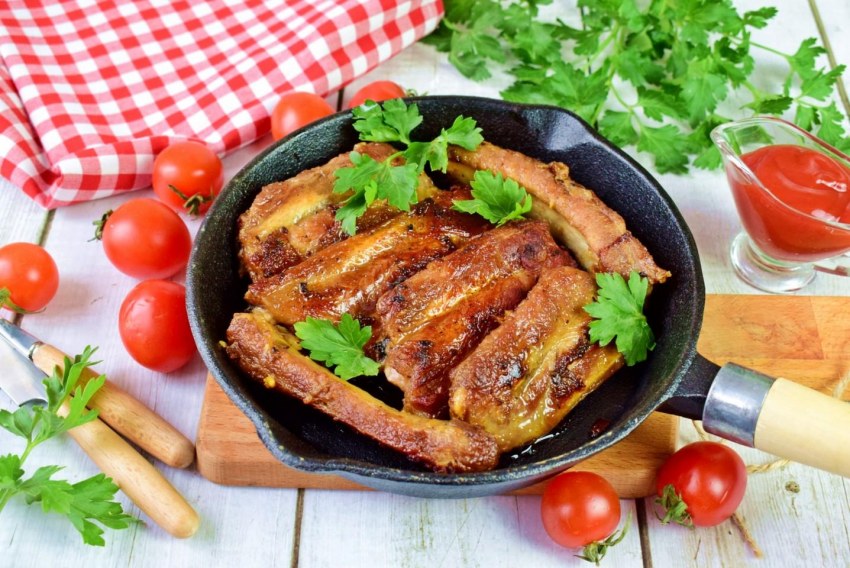 Ребрышки на сковороде
