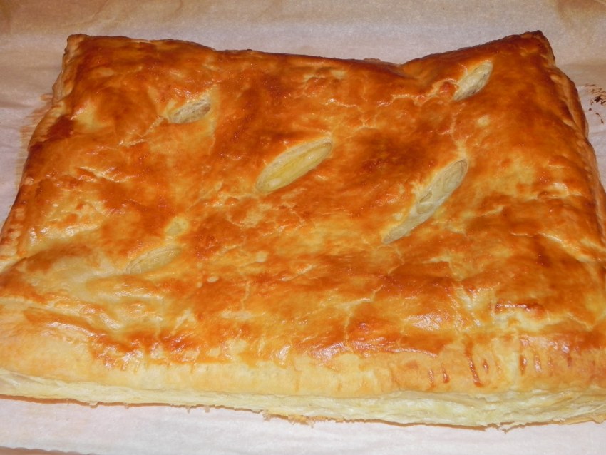 Слойки с сыром