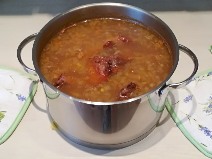 Фасолевый супчик из консервированной фасоли