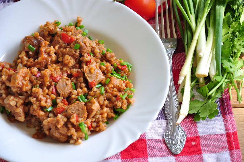 Гречка с тушеными овощами