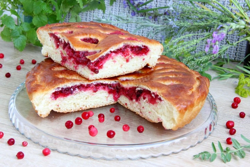 Вишневый пирог с кремом
