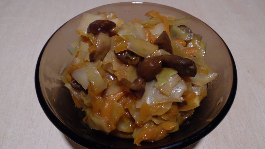 Солянка тушеная капуста