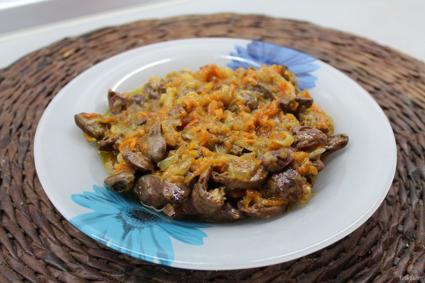Блюда с куриными желудками и сердечками