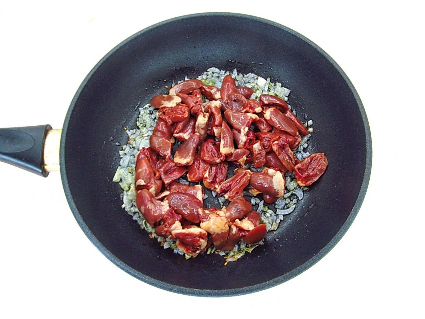 Плов с куриными сердечками