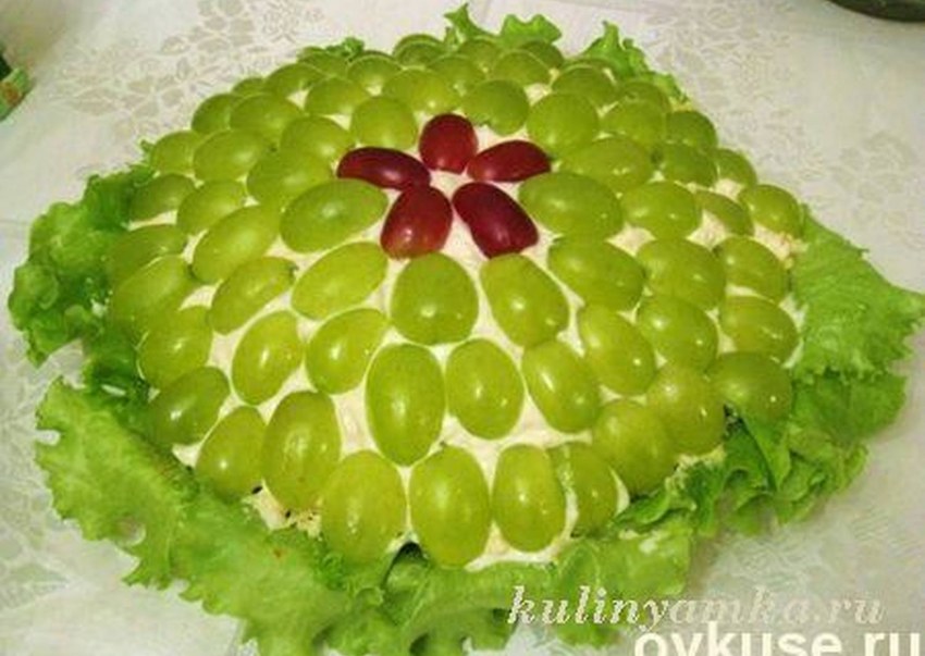 Салат из курицы и винограда Тиффани