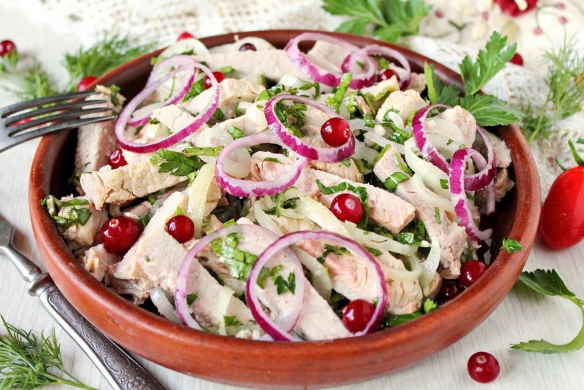 Салат гроздь винограда с курицей