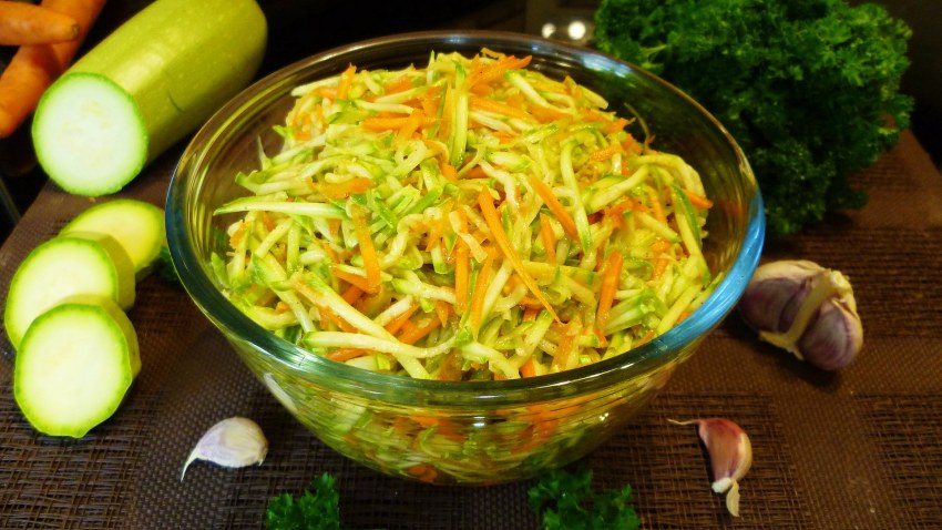 Цукини с морковью по-корейски