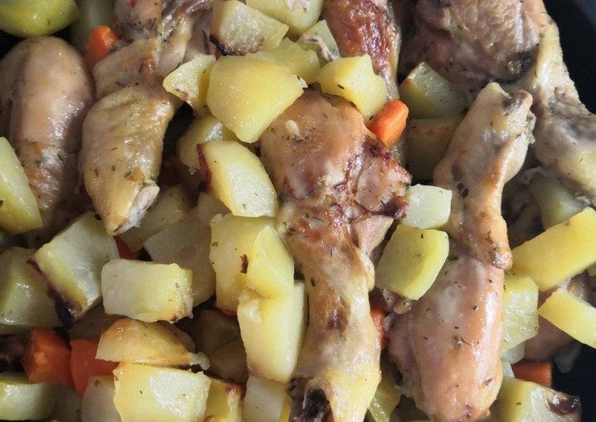 Картофель с окорочками в рукаве