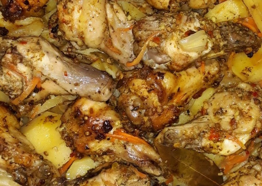 Курица с картошкой в духовке в рукаве