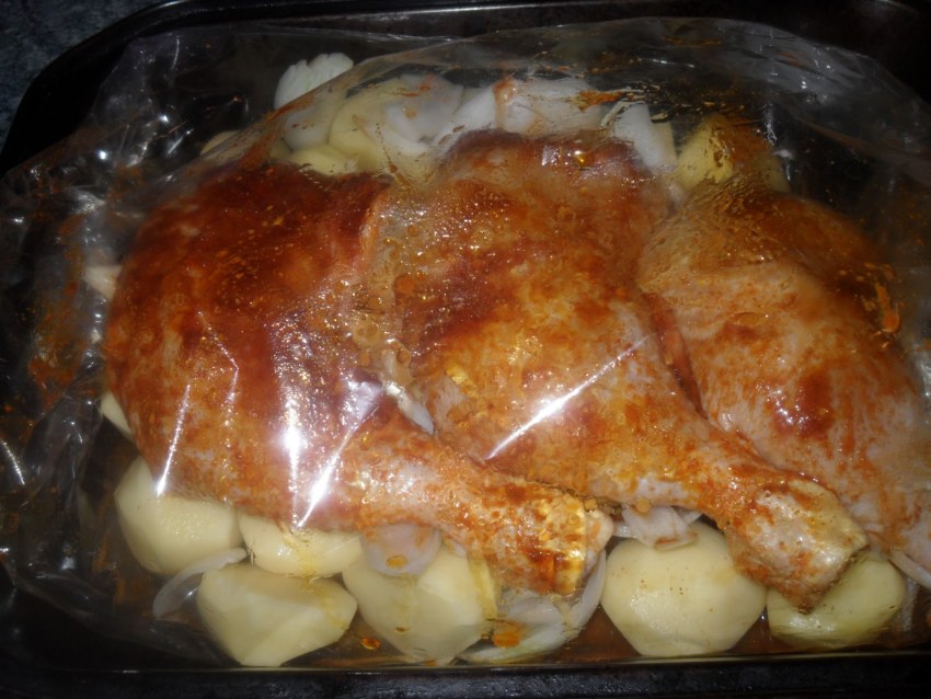 Курица в духовке кусочками в рукаве для запекания