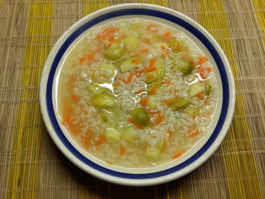 Суп с рисом