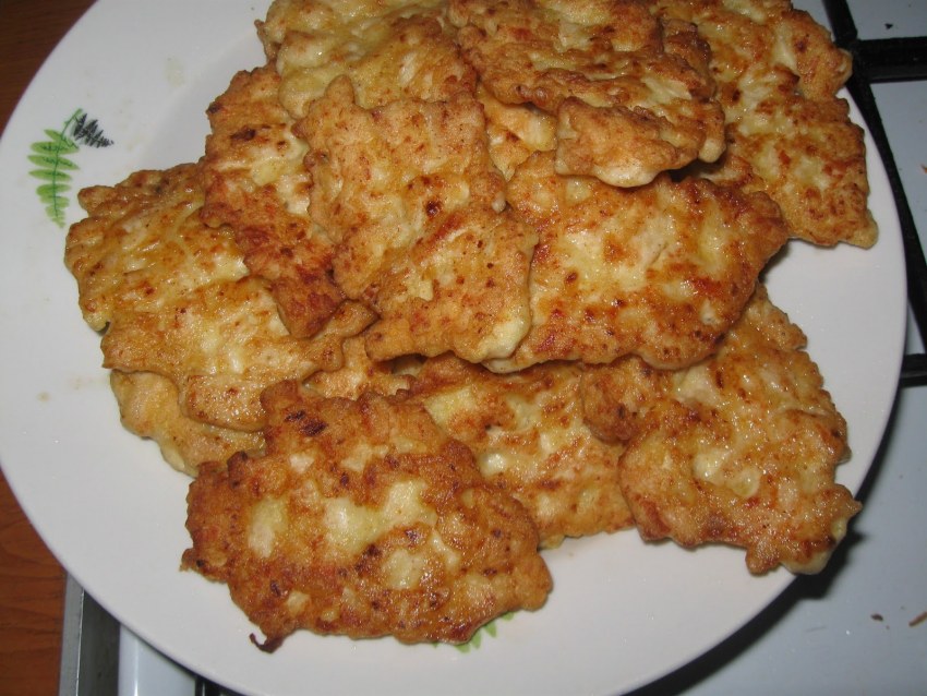 Оладьи на кефире с курицей и сыром