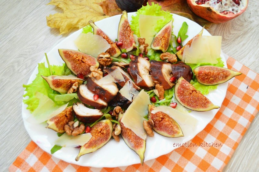 Салат с инжиром и орехами