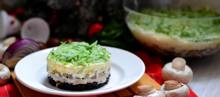 Салат корейская морковь колбаса кукуруза огурец