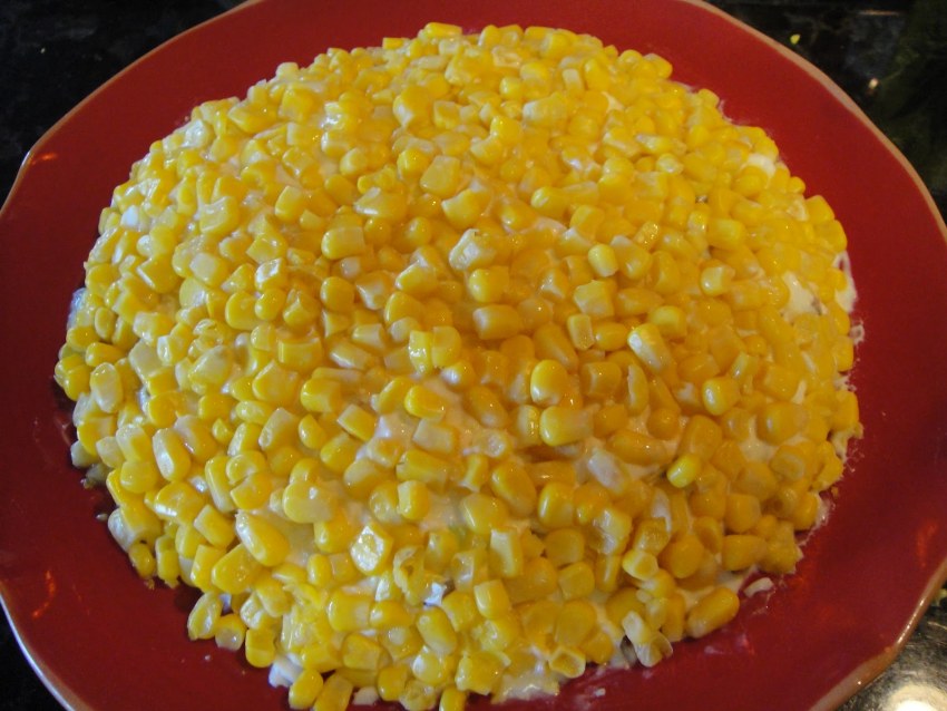 Салат с чипсами и огурцами