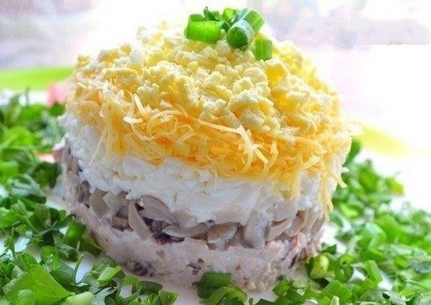 Желтый салат