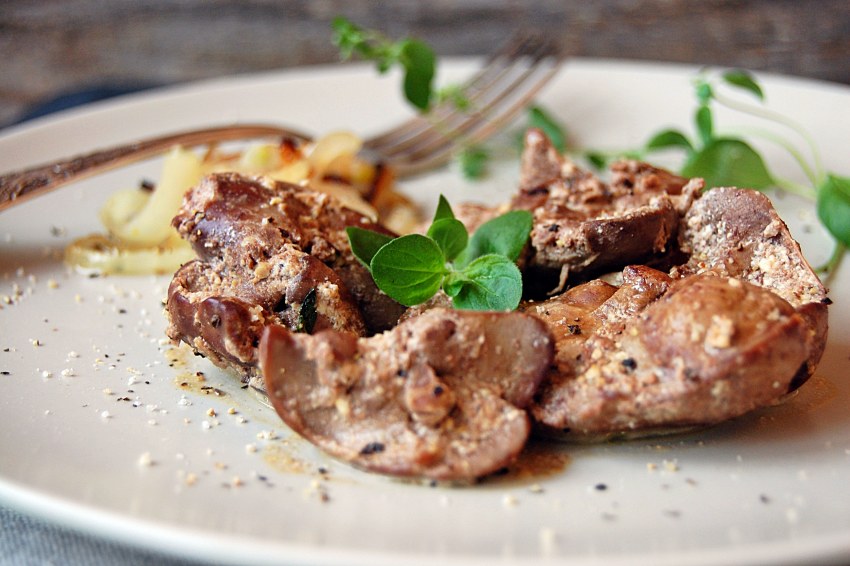 Куриная печень с сердечками
