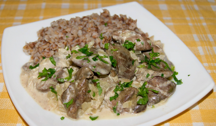 Куриная печень по-тоскански