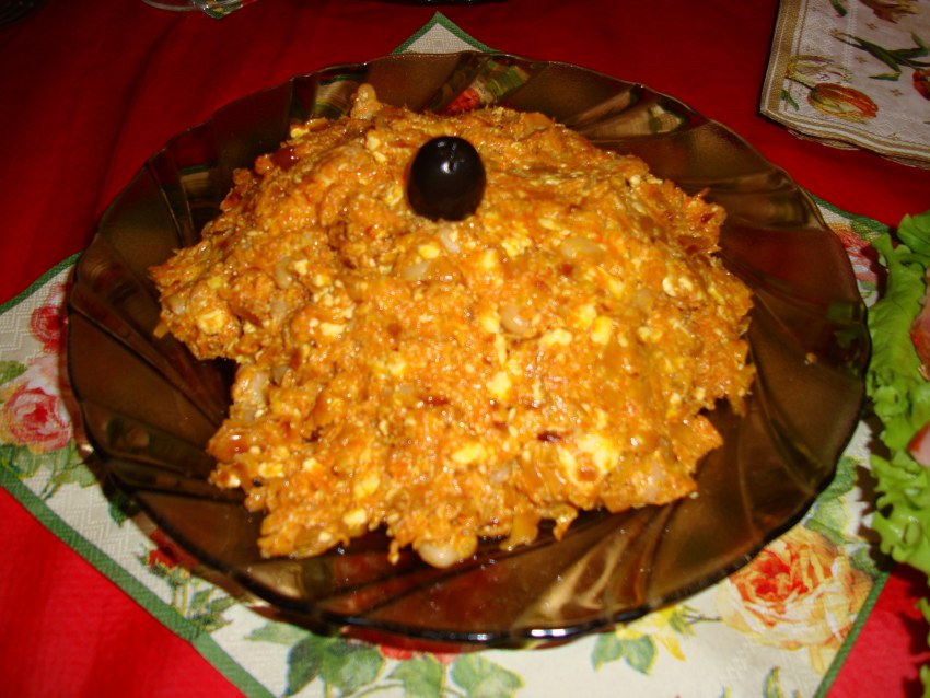 Салат с грибами и перцем